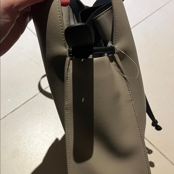 Von Holzhausen Made in Italy Elegant Beige Tote bagwith black strap & drawstring - Picture 14 of 16